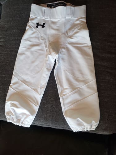 White Adult Men's Small Under Armour Game Pants