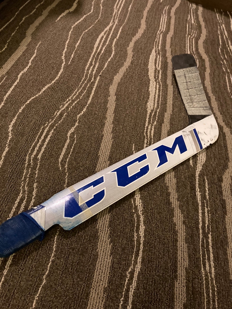 Used CCM Extreme Flex 4 Regular Goalie Stick 25" Pro Stock