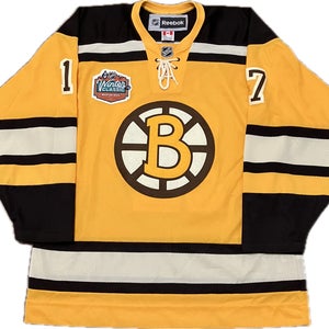 Boston Bruins Milan Lucic 2010 Winter Classic Reebok NHL Hockey Jersey Size L