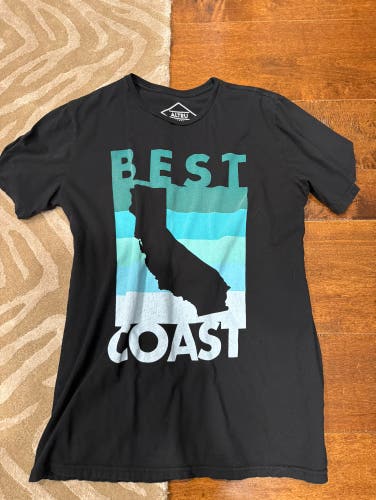 Men’s Large California T-Shirt