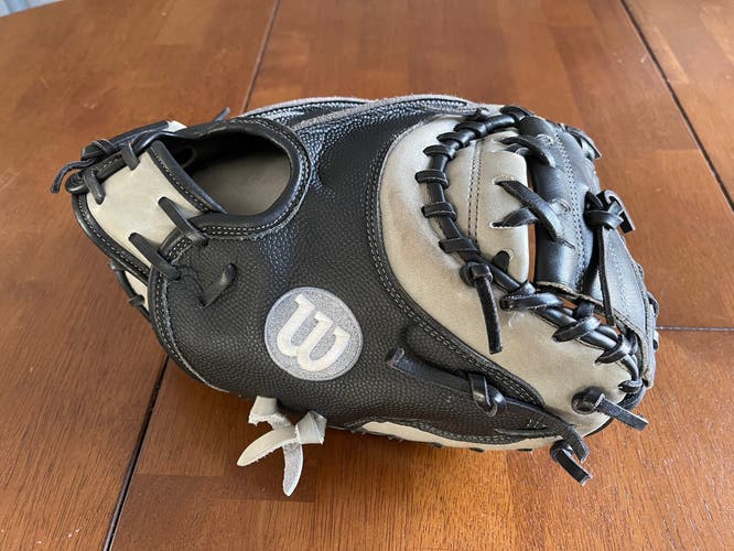 Wilson A2000 1790 Catchers Mitt