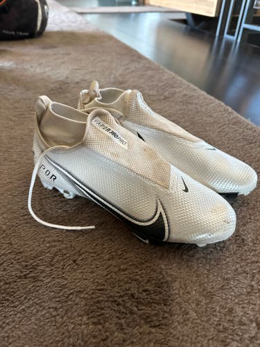 Used Size 10 (Women's 11) Nike Vapor edge pro 360
