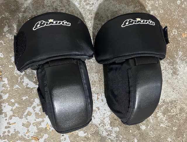 Used Brian's Pro Goalie Knee Guards