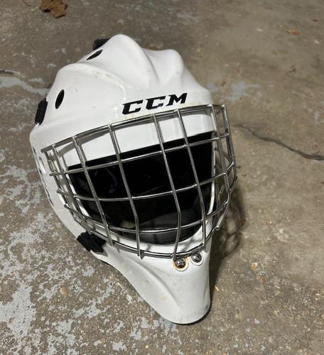 Senior Used CCM 7000 Goalie Mask
