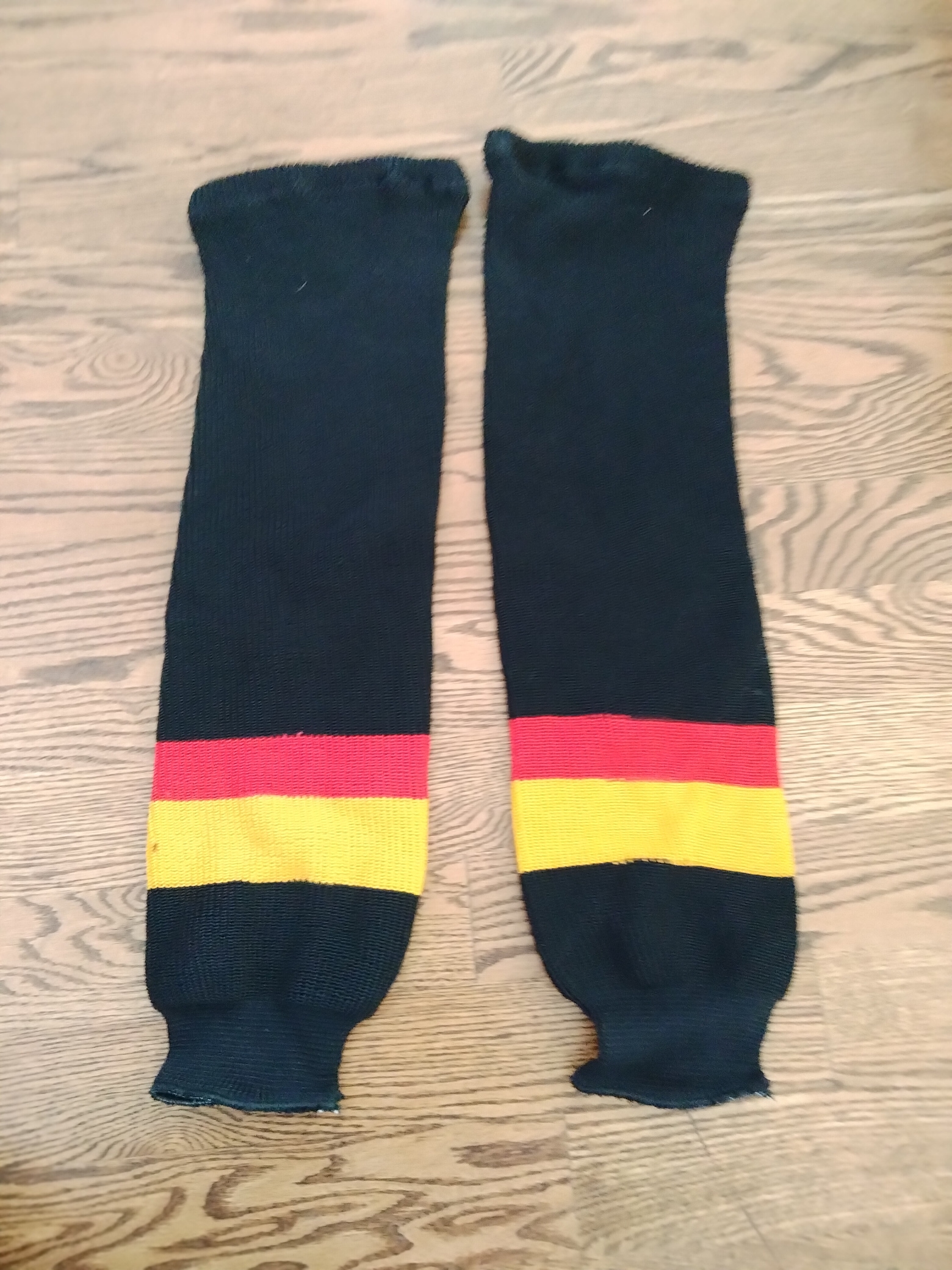 Black Senior Large Athletic Knit Socks