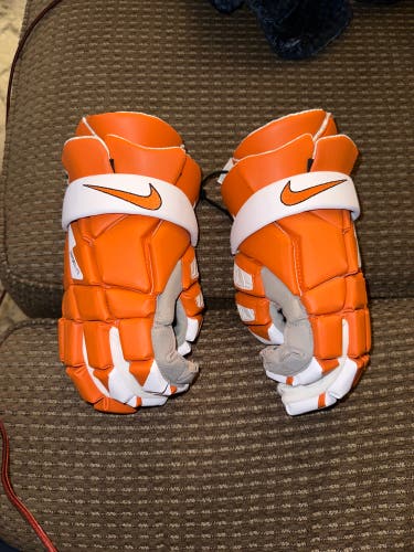 Brand New Syracuse Nike Vapor Elite Gloves (XL)