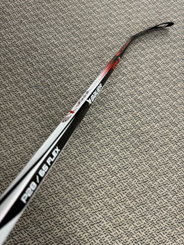 Bauer Vapor X3 65 flex P28 curve left hand stick