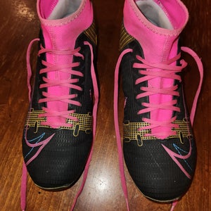 Pink Unisex Used Size 6.0 (Women's 7.0) Molded Cleats Nike Mercurial Superfly Cleats