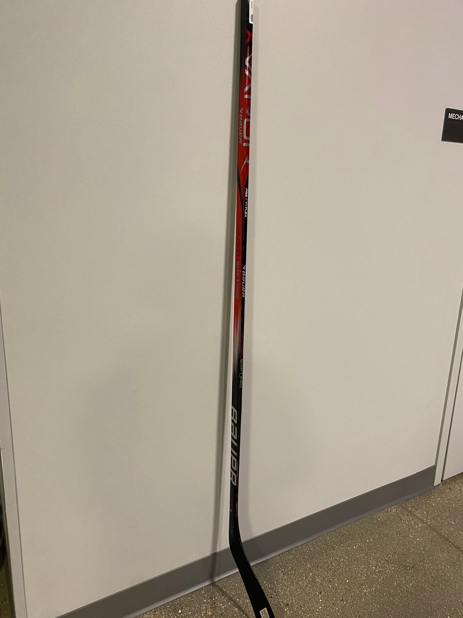New Senior Bauer Left Hand Vapor Pro Stock Hockey Stick P92