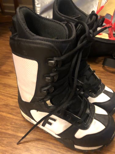 FORUM DESTROYER SNOWBOARD BOOTS MEN SIZE 9.5