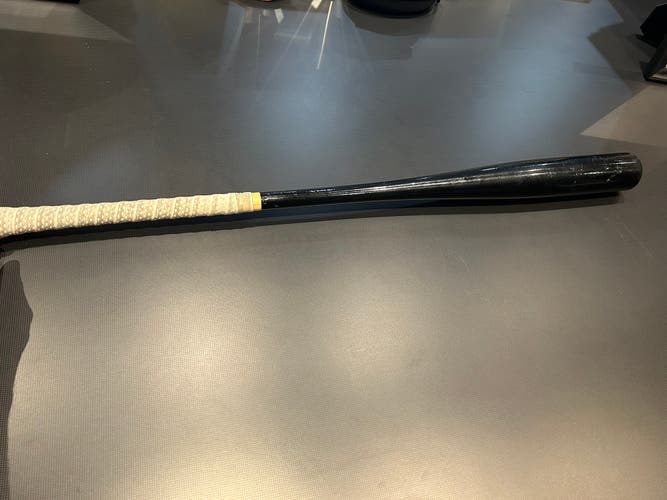 2022 Maple  20 oz 34" Bat