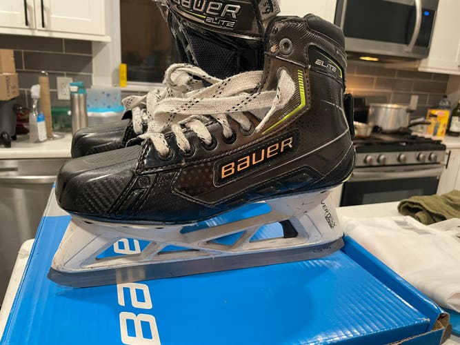 Used Bauer Regular Width Size 6.5 Elite Hockey Goalie Skates