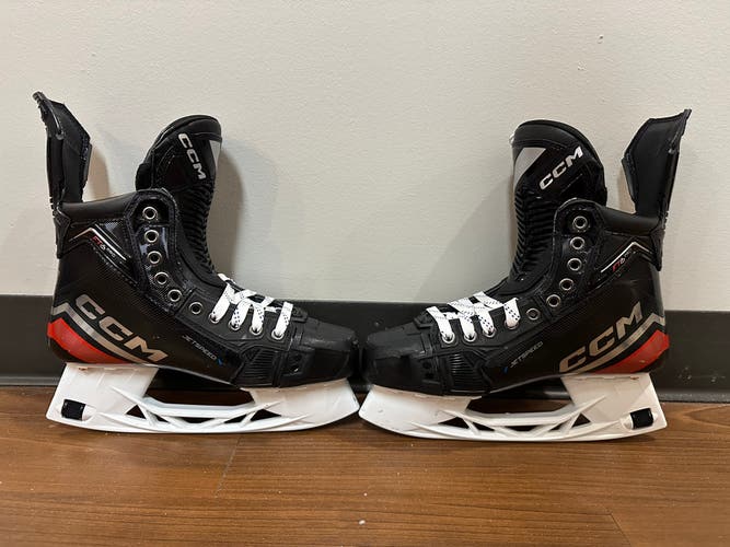 Senior CCM Pro Stock 7.5 JetSpeed FT6 Pro Hockey Skates