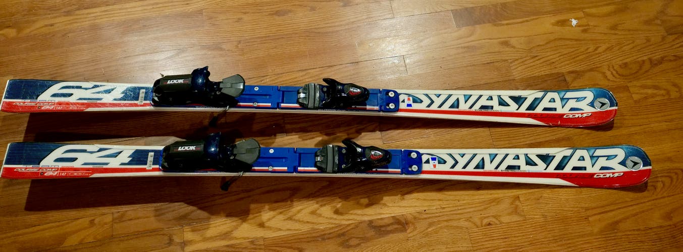 Used Junior Racing Skis Dynastar Course Comp 64 147 CM With Look Bindings Max Din 10