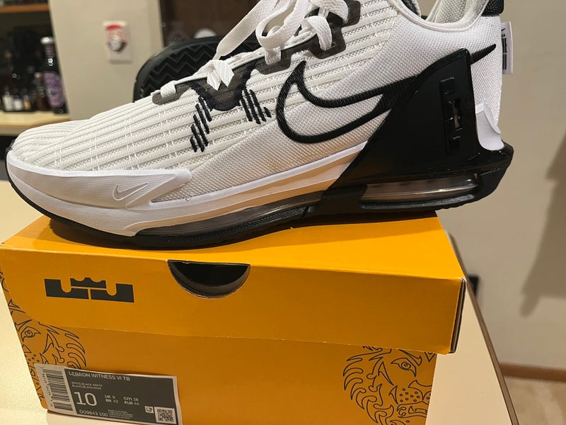 Nike LeBron Witness VI Basketball Shoe - white/black - size 10