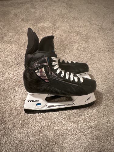 Pro Stock True Custom Sr Ice Hockey Skates 7D