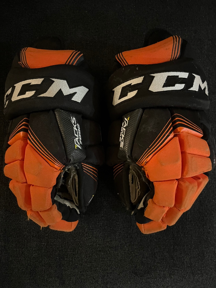CCM 13" Tacks 7092 Gloves