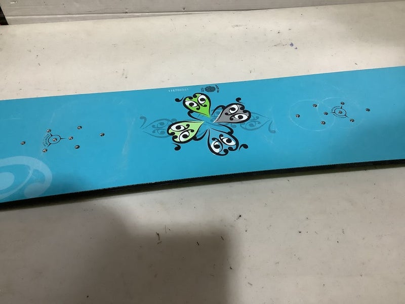 Used Burton E Deck 56 156 Cm Men s Snowboards SidelineSwap