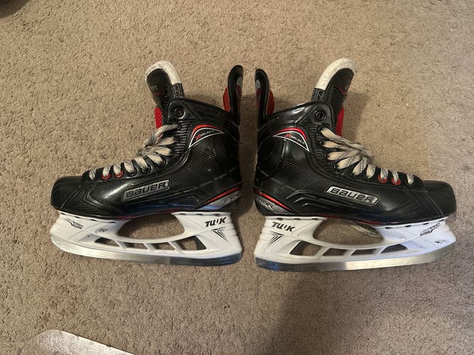 Senior Bauer Extra Wide Width   7 Vapor X Select Hockey Skates
