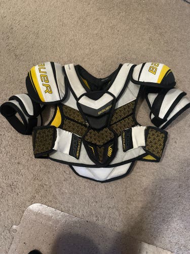 Used Small Bauer  Supreme S190 Shoulder Pads