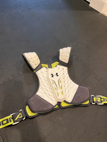 Adult Large Under Armour Shoulder Pads