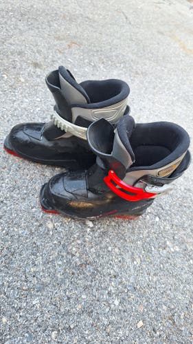 Kid's Used Alpina Ski Boots