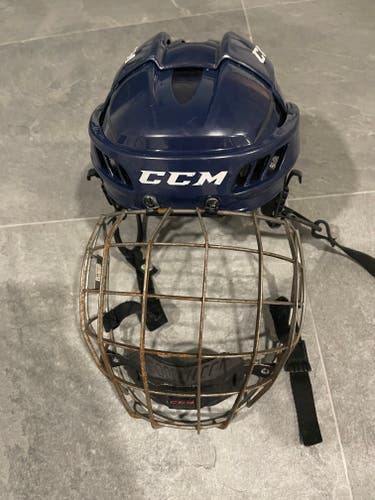 Used Medium CCM Fitlite 80 Helmet