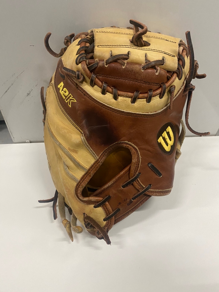 Wilson 32.5" A2K Pudge Catcher's Glove