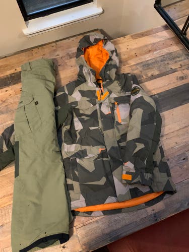 Burton snowboard jacket and pants