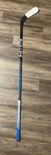 Senior Right Handed P29 Jetspeed FT6 Pro Hockey Stick -Blue