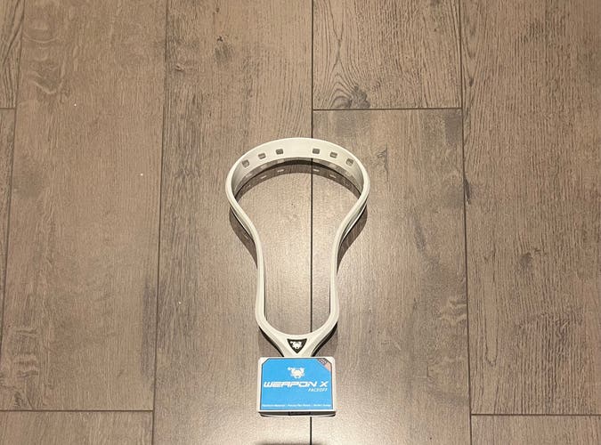 New Attack & Midfield Unstrung Weapon X Head