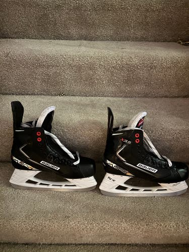 Bauer Vapor 3.5 Senior hockey skates size 8.5 regular width (D)