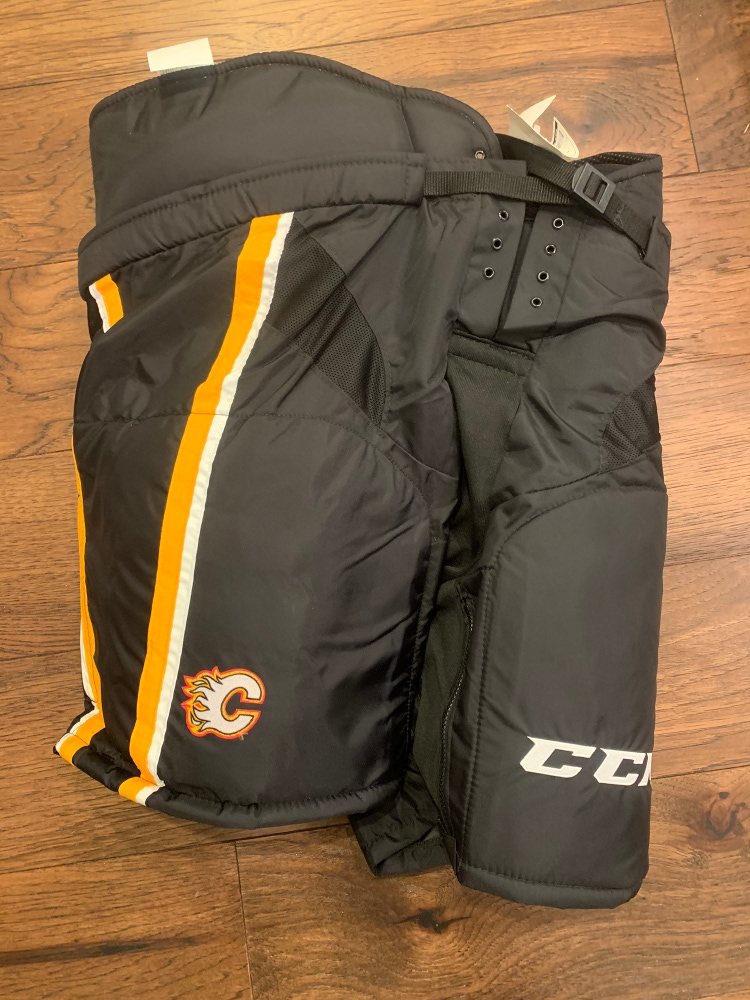 Senior New L CCM MHP520 Hockey Pants Pro Stock