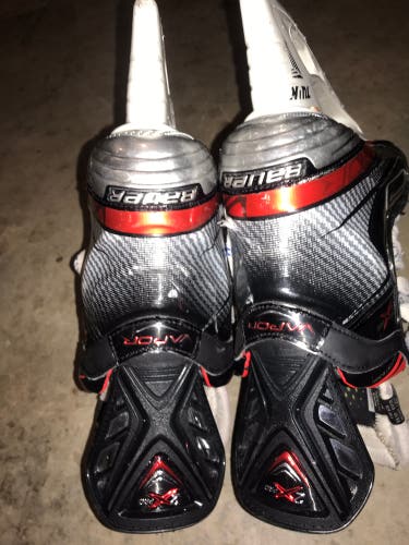 Senior Bauer Regular Width   9 Vapor 2X Pro Hockey Skates