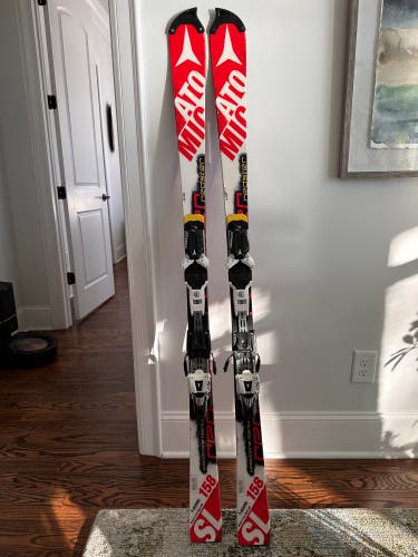 Atomic Redster FIS SL 158 CM skis with Atomic X12 bindings