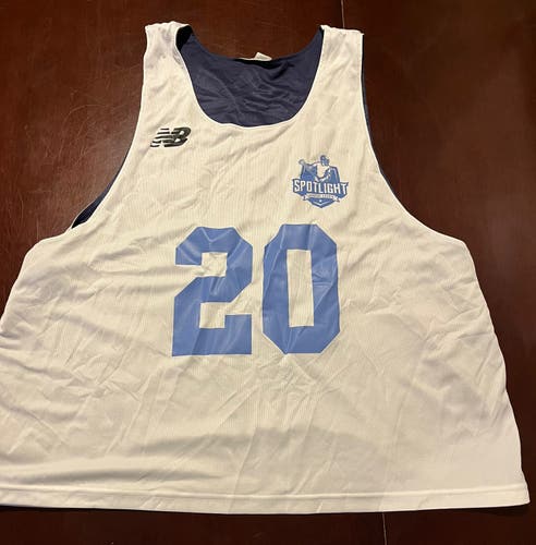 Spotlight Lacrosse events reversible Blue/White pinnie