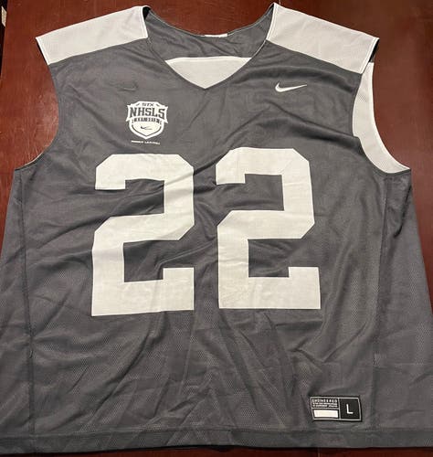 NHSLS lacrosse showcase reversible white/black pinnie