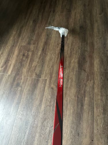 New Right Handed Red Hyp2rlite 70 Flex P92