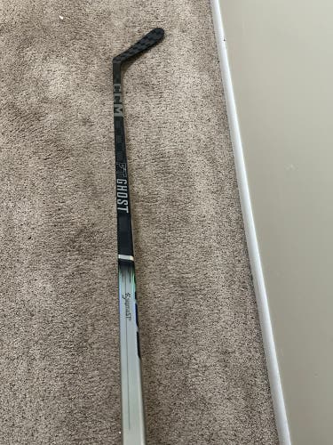 Senior Right Handed P29  FT Ghost Hockey Stick