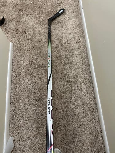 New Right Handed P92 Vapor Hyperlite 2 Hockey Stick