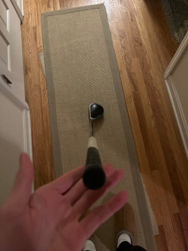 Men's Right Handed Stiff Flex 10.5 Loft Sim2 Driver