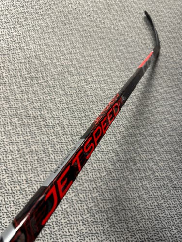 CCM Jetspeed FT5 65 Flex P28 curve right hand stick