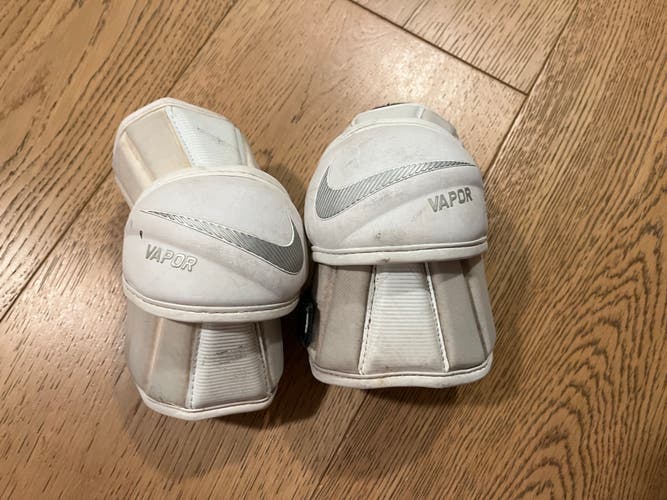 Adult Used Large Nike Vapor 2.0 Arm Pads