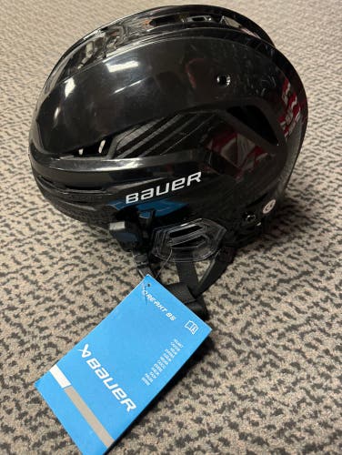 OUT OF BOX NEW Bauer RE-AKT 85 Black Medium Helmet