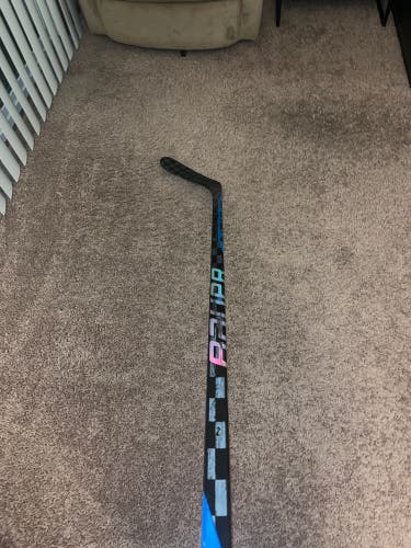 Senior Left Hand P28  Nexus Sync Hockey Stick