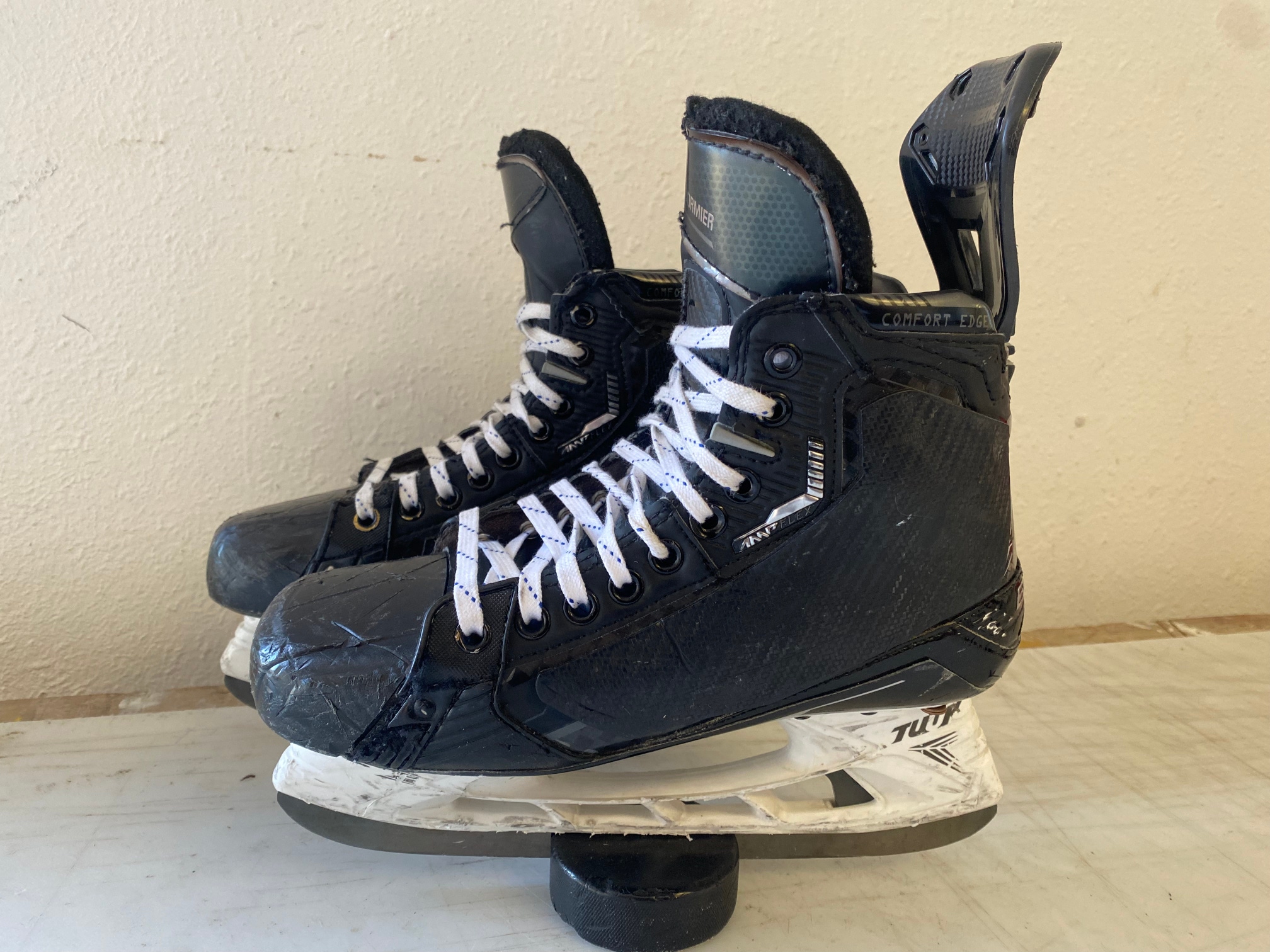 Bauer Supreme Mach Mens Pro Stock Size 7.5 Hockey Skates MIC 6107