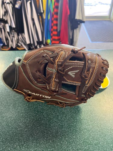 Easton Infield 11.25" Mako Legacy Baseball Glove