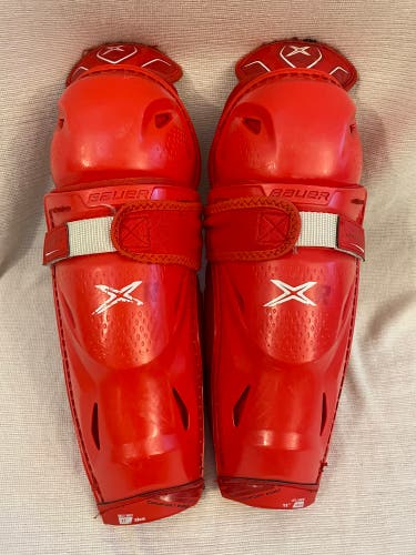 Used BAUER VAPOR 11" X-R HOCKEY SHIN GUARDS
