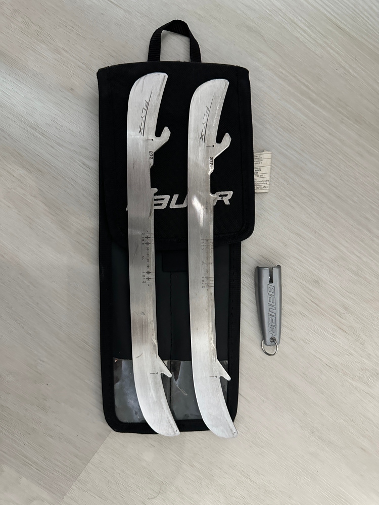 Bauer Fly X 272 with case and tool