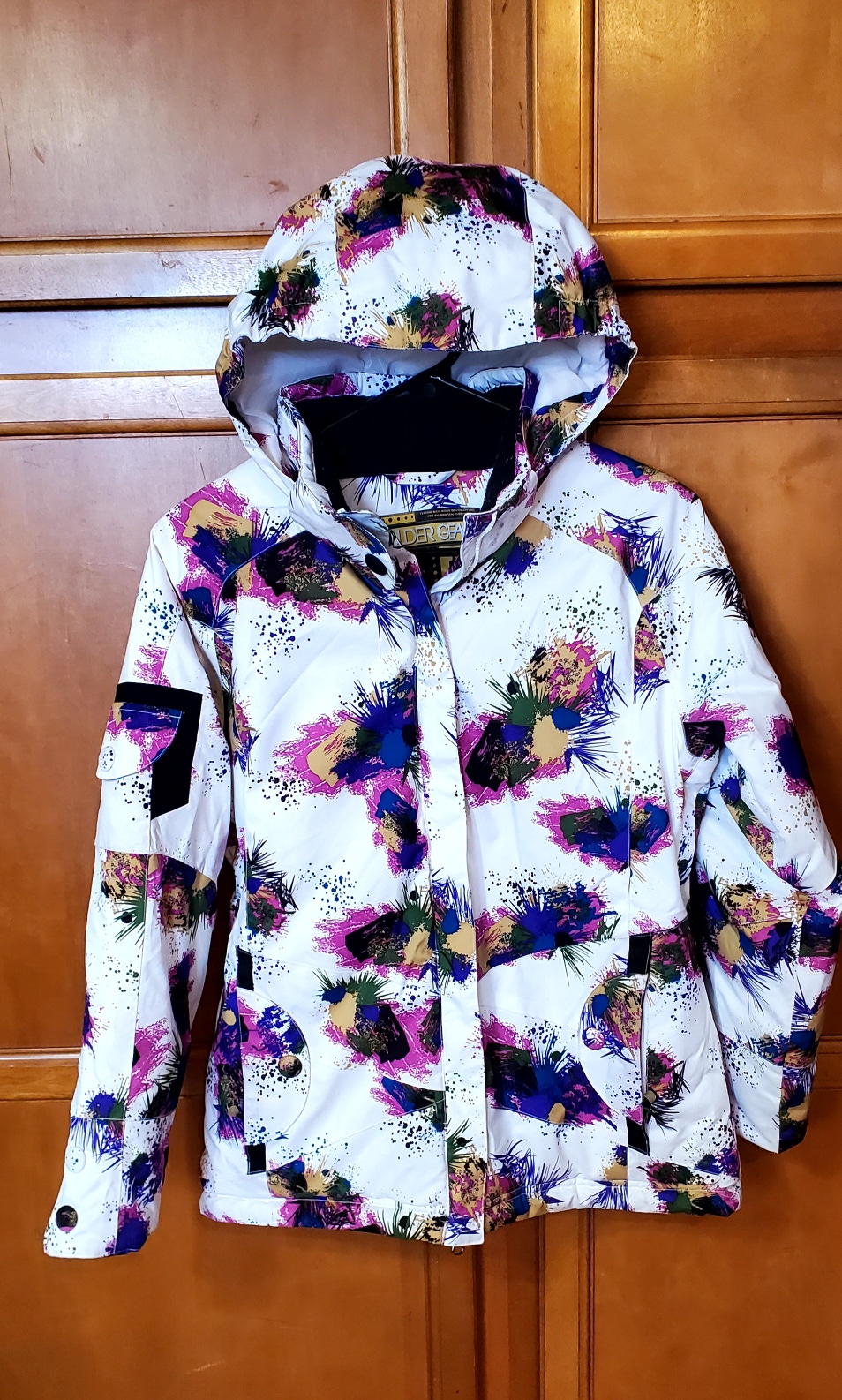Purple/White Used Girls Large Boulder Gear Jacket for winter ski snowboard waterproof.